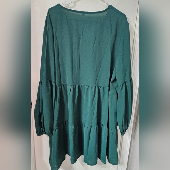 Nwot emerald green knee length Women's Long Sleeve V-neck dress 2XL - Picture 5 of 6